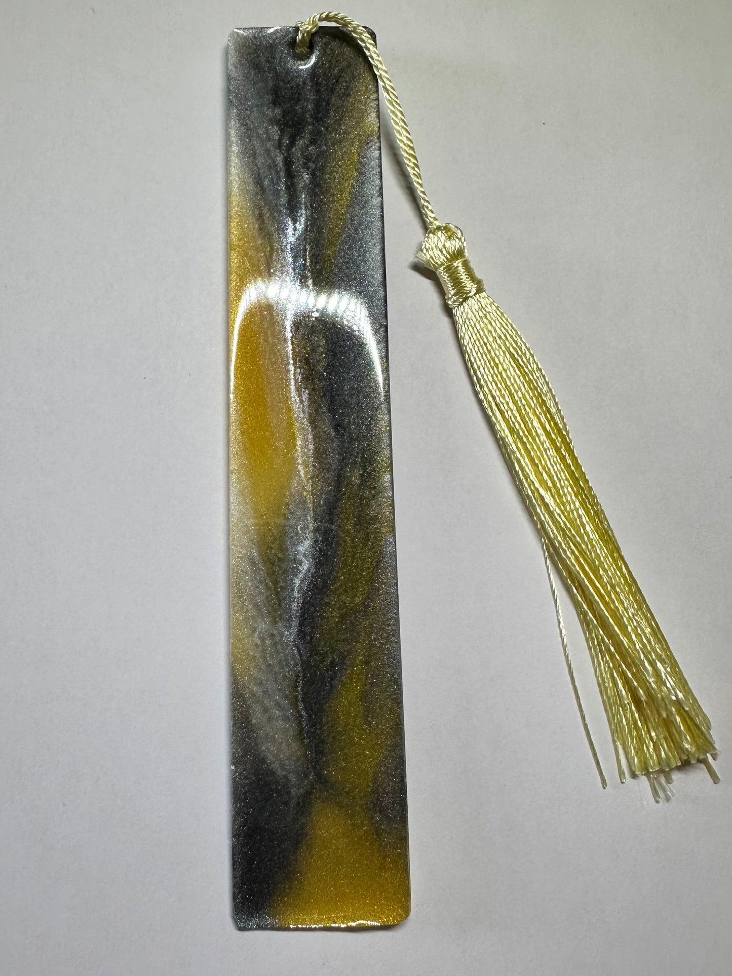 Dual coloured bookmark