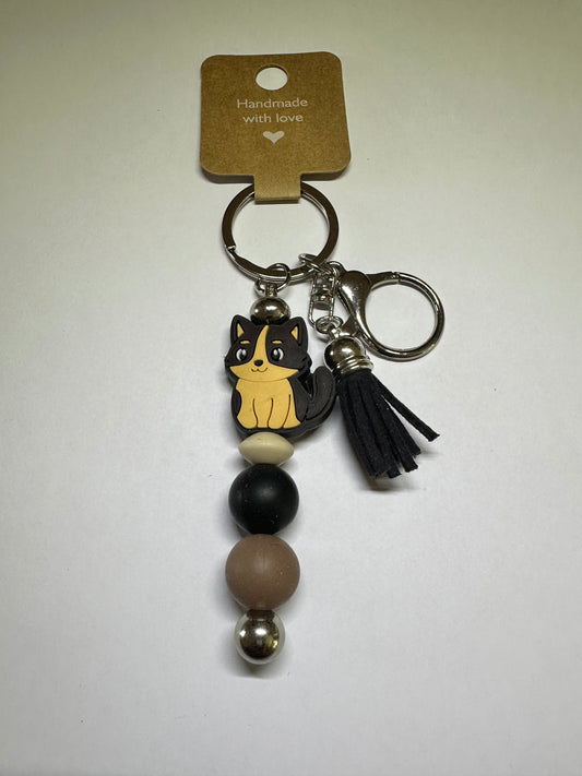 Black and tan cat keyring
